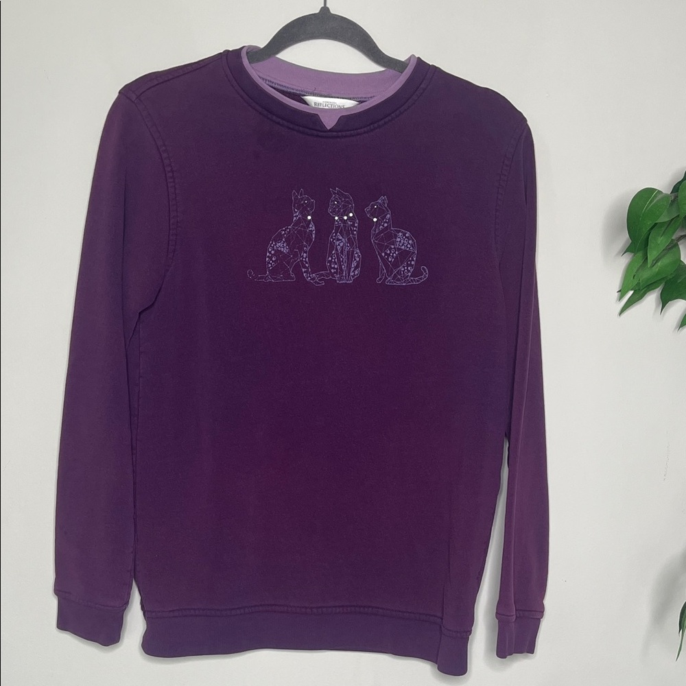 Northern Reflections Vintage Purple Cat Graphic Sweatshirt